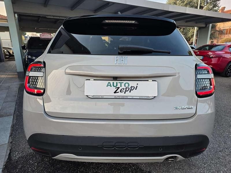 Usata Fiat 600 La Prima 101 CV (74 kW) 2025 Crema cappuccino metallizzato SUV