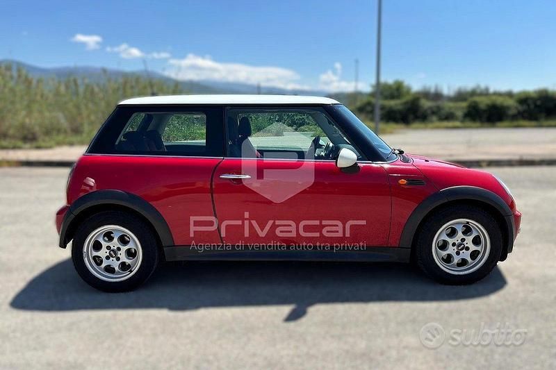 Usata Mini One D 88 CV (64 kW) 2005 Rosso Utilitaria