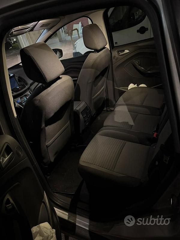 Usata Ford C-MAX 120 CV (88 kW) 2017 Grigio Monovolume