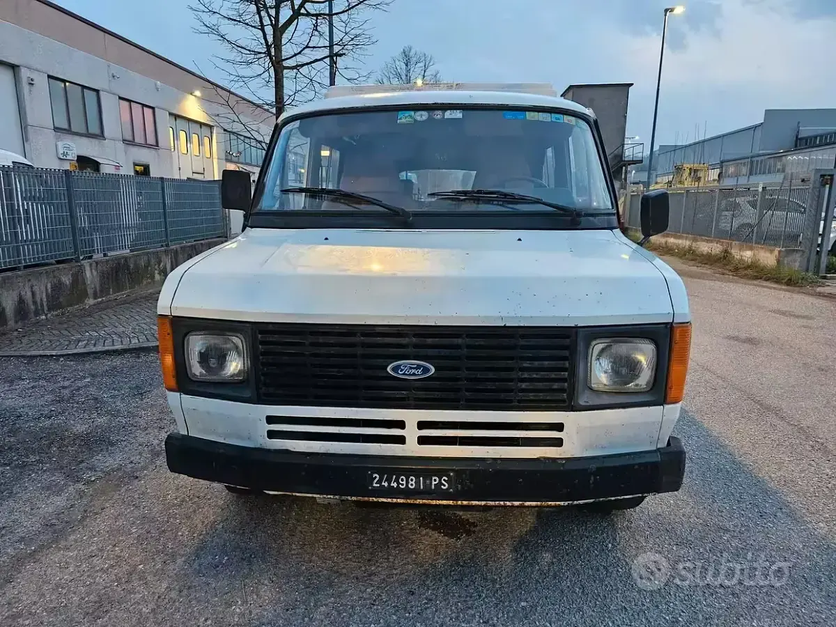 Usata Ford Transit 1981 Bianco Furgone
