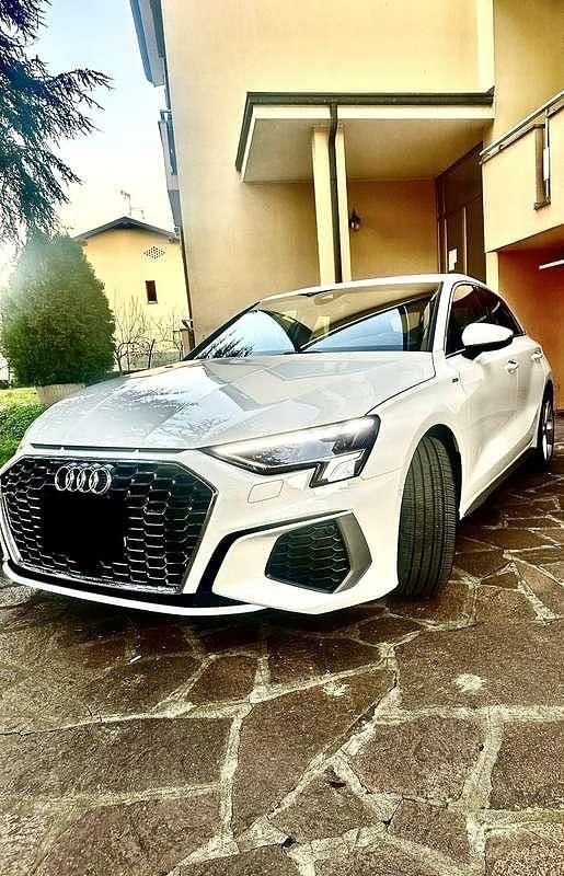 Usata Audi A3 S-Line 116 CV (85 kW) 2022 Bianco Berlina