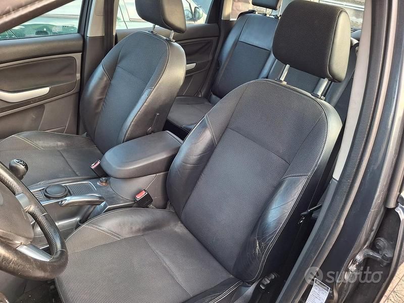 Usata Ford C-MAX 90 CV (66 kW) 2007 Grigio Monovolume