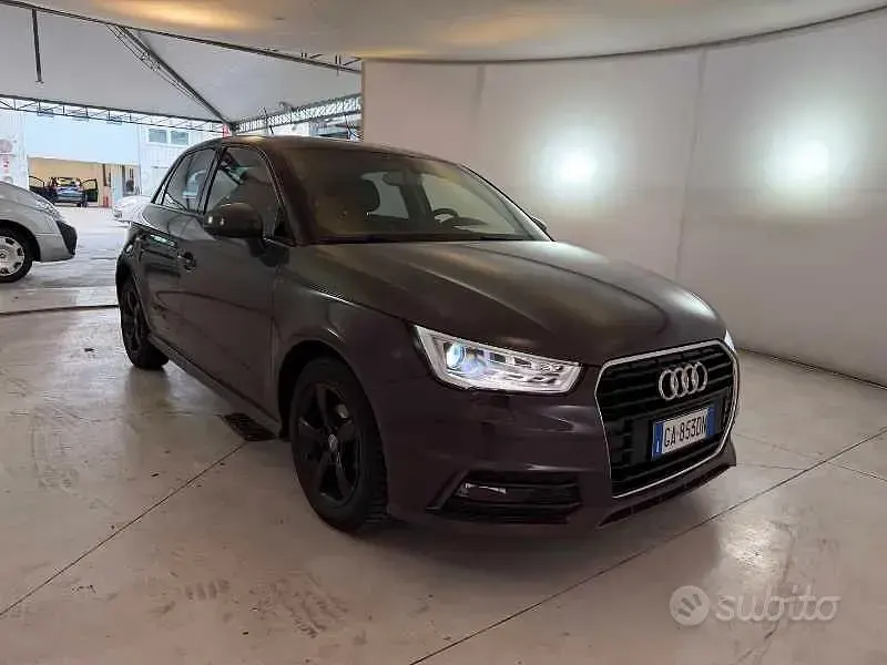 Usata Audi A1 Sportback Design 82 CV (60 kW) 2018 Black meet kettle Utilitaria