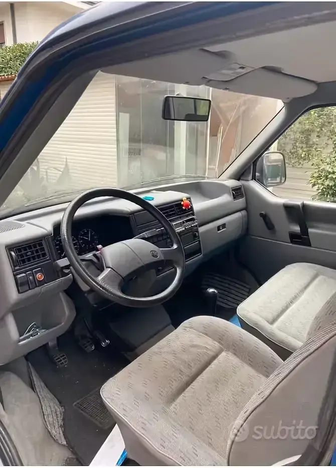 Usata VW T4 84 CV (61 kW) 1994 Bluazzurro Furgone