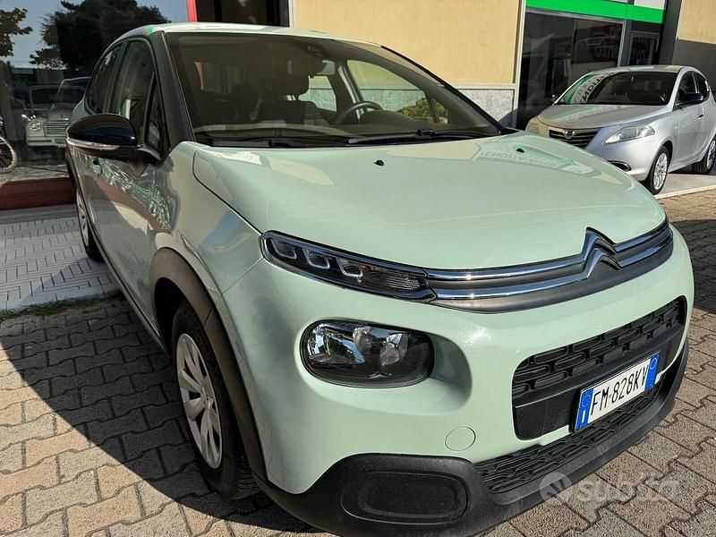 Verde Usata 2017 Citroën C3 Feel Due volumi | 9500 € (Buon prezzo) - Immagine 1/4