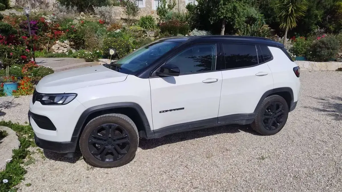 Usata Jeep Compass Night Eagle 131 CV (96 kW) 2024 Bianco SUV