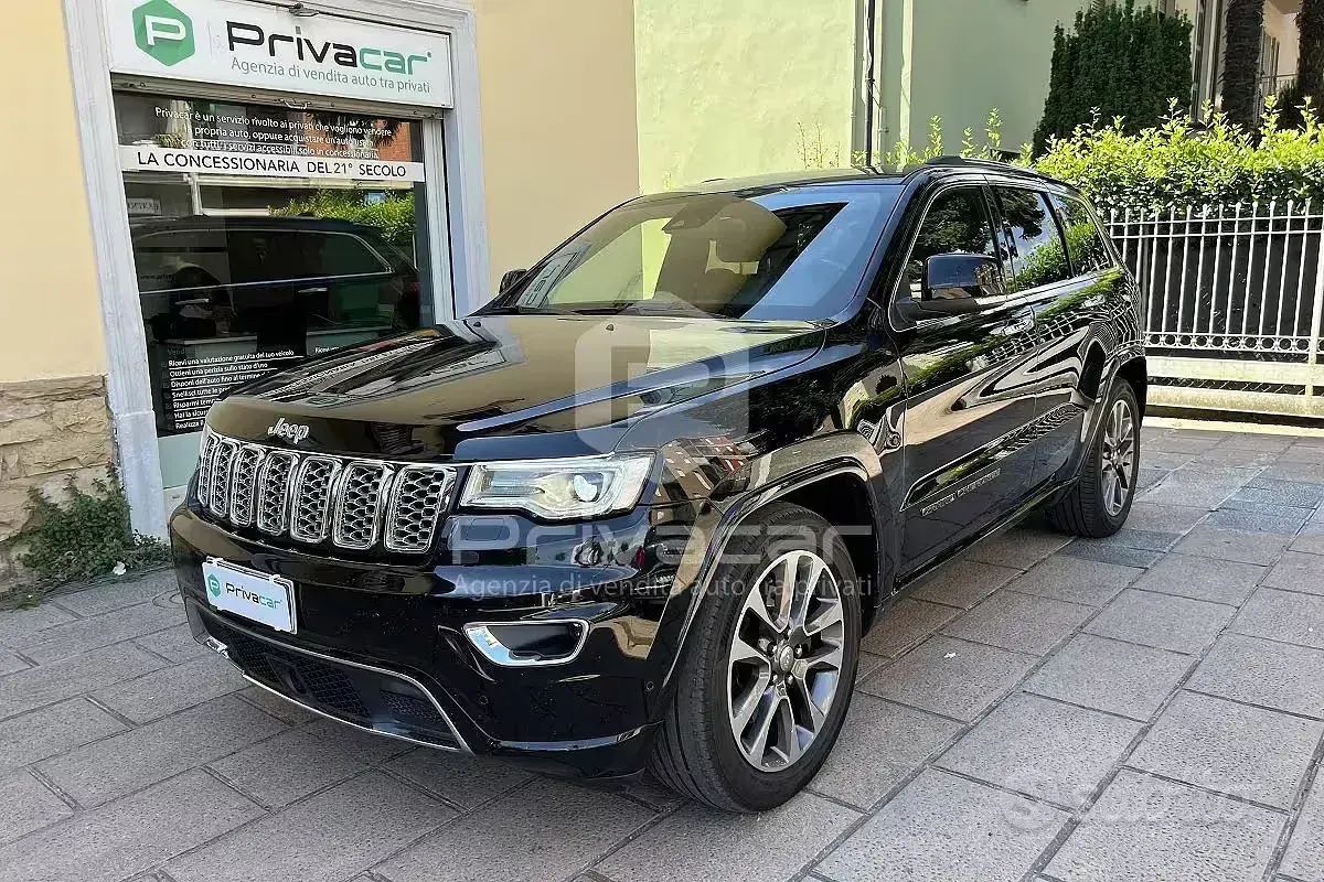 Usata Jeep Grand Cherokee Overland 250 CV (183 kW) 2017 Nero SUV