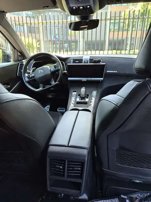 Usata DS Automobiles DS7 Crossback Business 177 CV (130 kW) 2019 Nero SUV