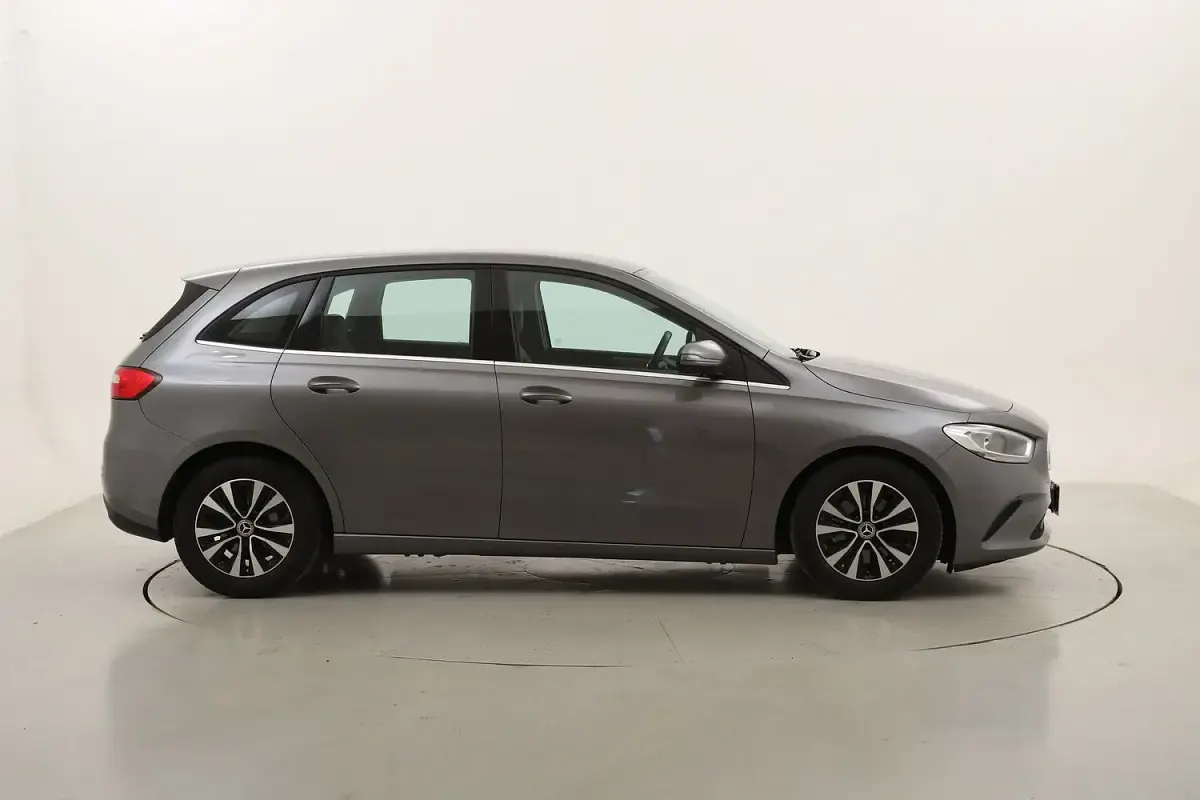 Usata Mercedes B200 150 CV (110 kW) 2021 Utilitaria