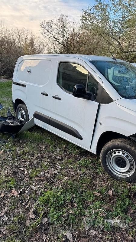Usata Opel Combo 2023 Monovolume