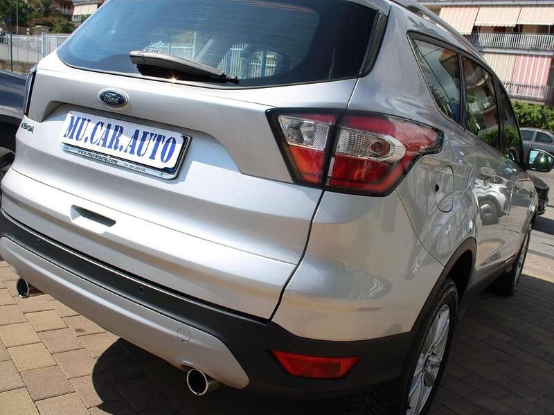 Usata Ford Kuga Titanium S 120 CV (88 kW) 2017 Argento SUV