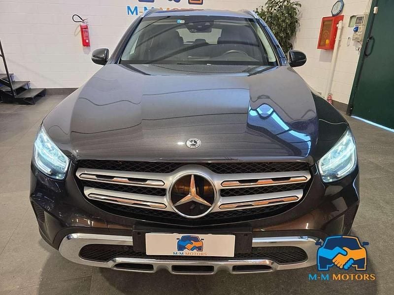 Begagnad Mercedes GLC300e Business 211 HK (155 kW) 2021 Grå SUV