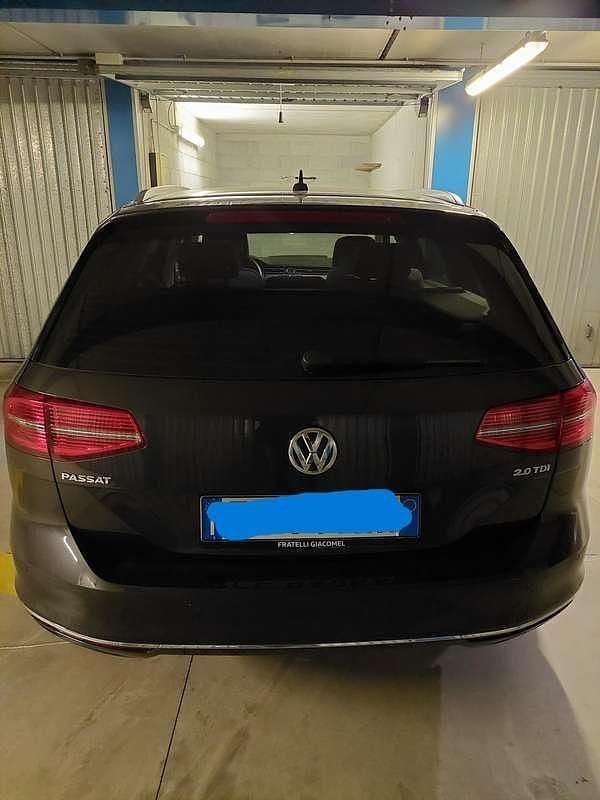 Usata VW Passat Executive 150 CV (110 kW) 2017 Nero Station wagon