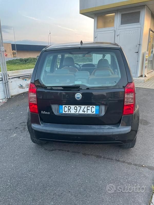 Usata Fiat Idea 95 CV (69 kW) 2004 Monovolume