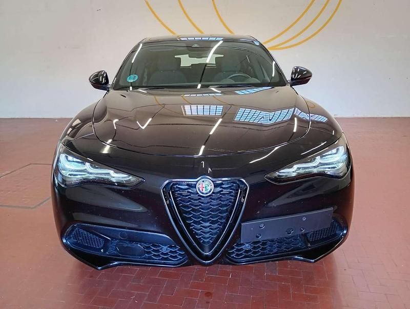 Usata Alfa Romeo Stelvio Sprint 160 CV (117 kW) 2024 Nero SUV