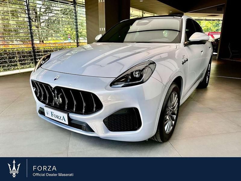 Bianco astro Usata 2023 Maserati Grecale GT SUV | 60.900 € (Buon prezzo) - Immagine 1/4