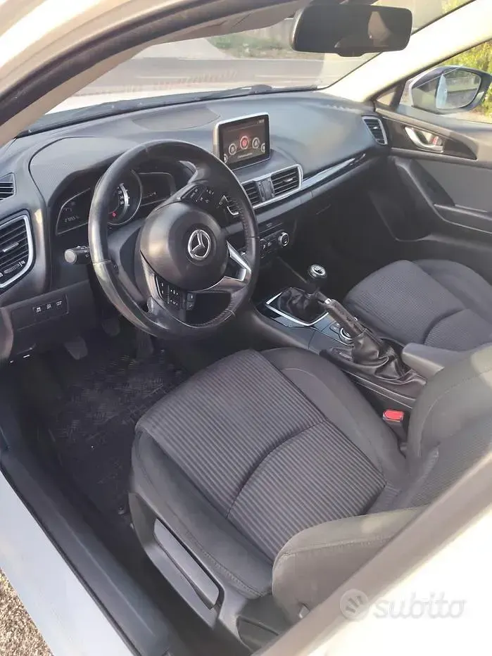 Usata Mazda 3 Exceed 150 CV (110 kW) 2015 Bianco Berlina