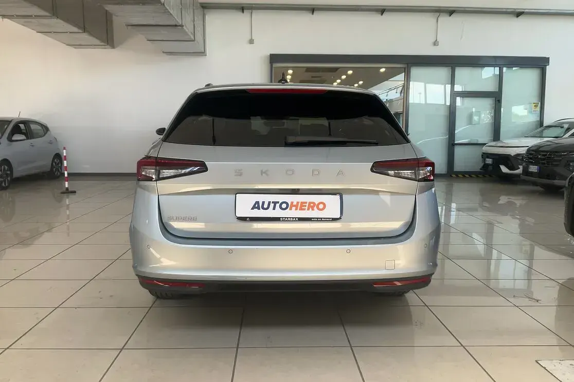 Usata Skoda Superb Selection 150 CV (110 kW) 2026 Argento Station wagon