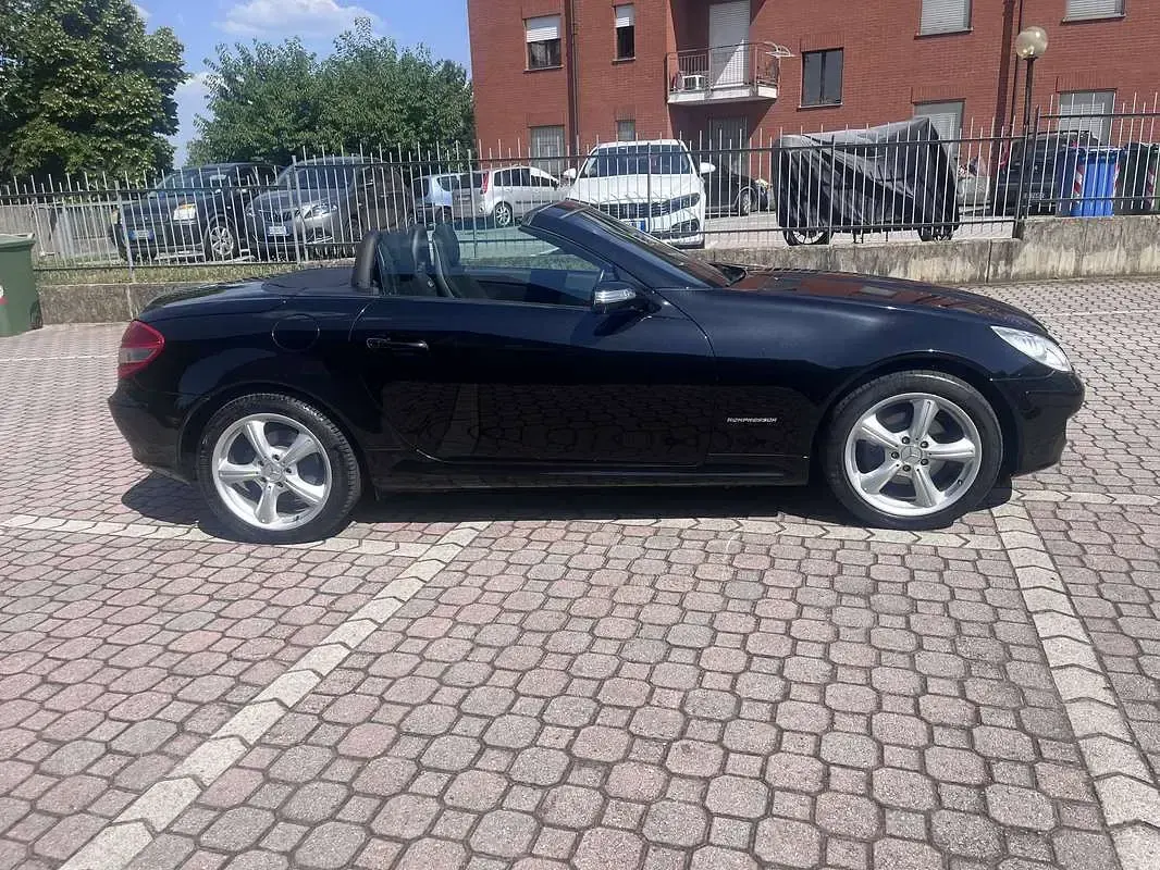 Usata Mercedes SLK200 163 CV (119 kW) 2006 Nero Cabrio