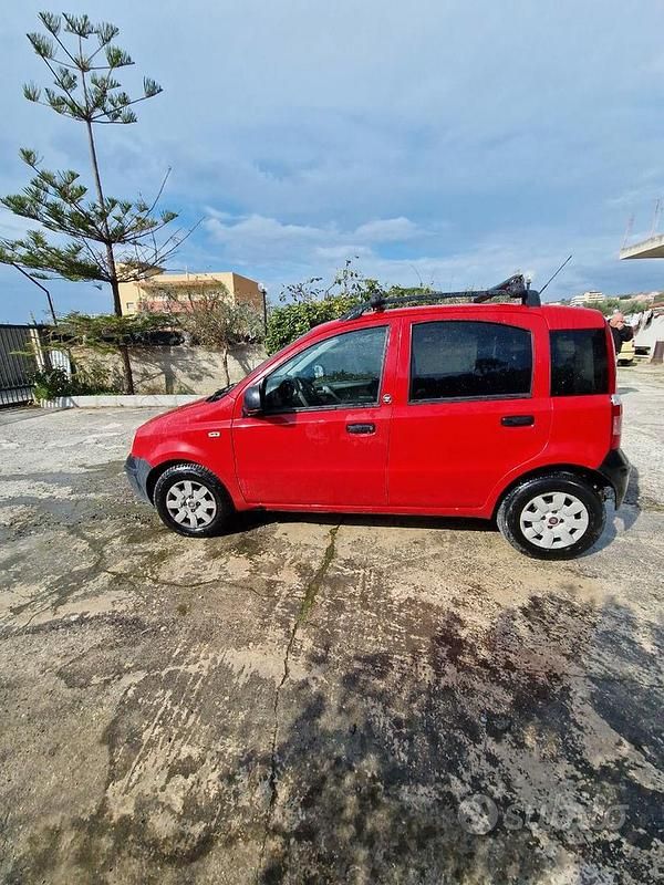 Usata Fiat Panda 95 CV (69 kW) 2012 Rosso Utilitaria