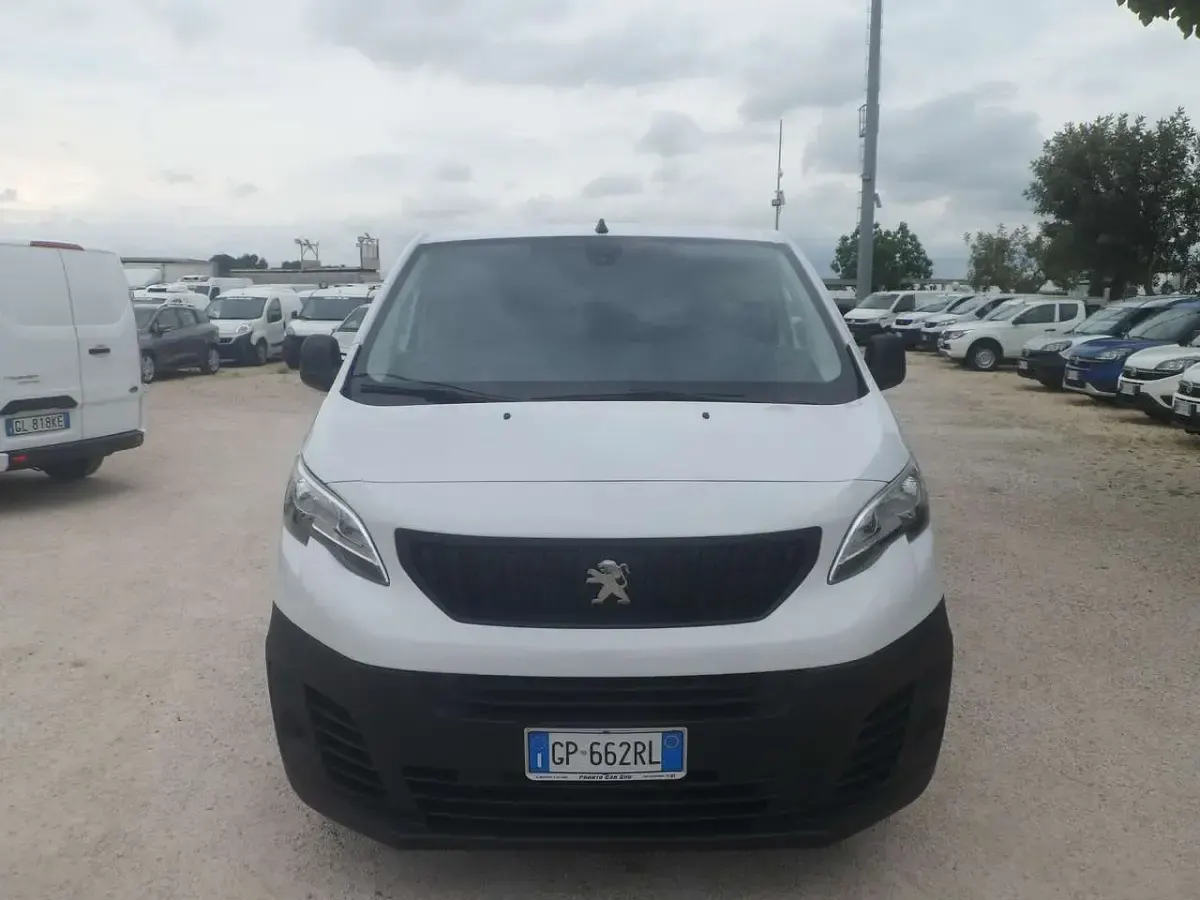 Occasion Peugeot Expert 102 ch (75 kW) 2024 Blanc Van
