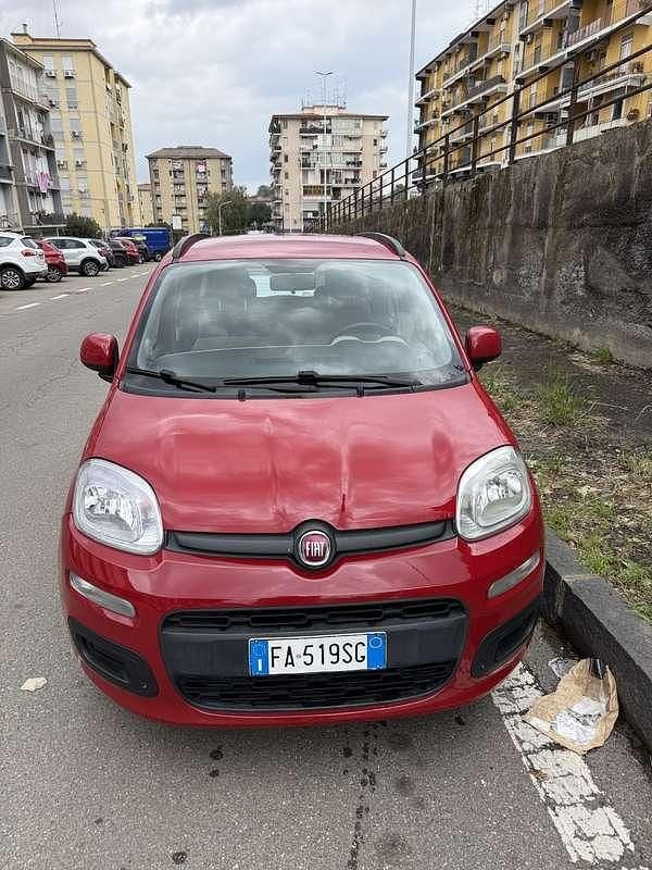 Usata Fiat Panda 69 CV (50 kW) 2015 Rosso Utilitaria