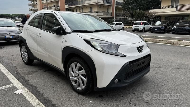 Gebraucht Toyota Aygo X Lounge 72 PS (52 kW) 2022 Weiß SUV