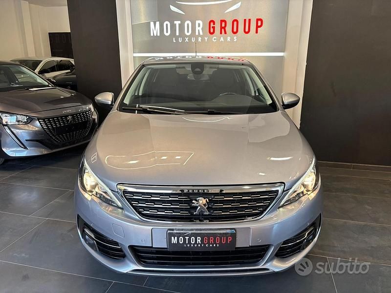 Usata Peugeot 308 Allure 131 CV (96 kW) 2021 Argento Berlina