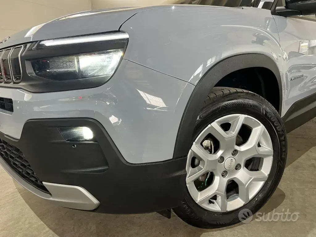 Usata Jeep Avenger Altitude 101 CV (74 kW) 2025 Grigio SUV