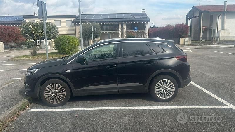 Usata Opel Grandland X 130 CV (95 kW) 2019 Nero SUV