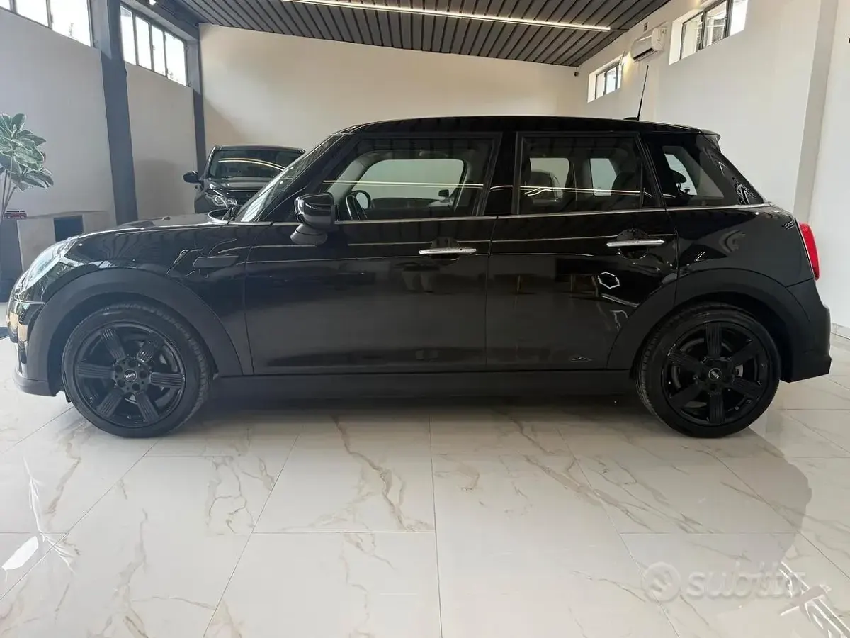 Usata Mini Cooper Business 136 CV (100 kW) 2021 Nero Utilitaria