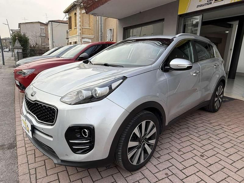 Usata Kia Sportage Style 116 CV (85 kW) 2018 Argento SUV