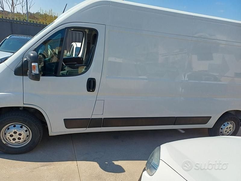 Usata Fiat Ducato 140 CV (102 kW) 2022 Bianco Furgone