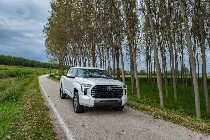 Usata Toyota Tundra 436 CV (320 kW) 2024 Bianco Pick-up