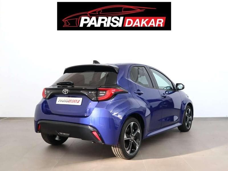 Nuova Toyota Yaris Hybrid Premium 92 CV (67 kW) 2025 Blu Berlina