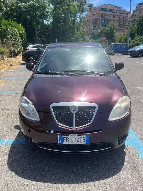 Usata Lancia Ypsilon Platinum 77 CV (56 kW) 2010 Marrone Utilitaria