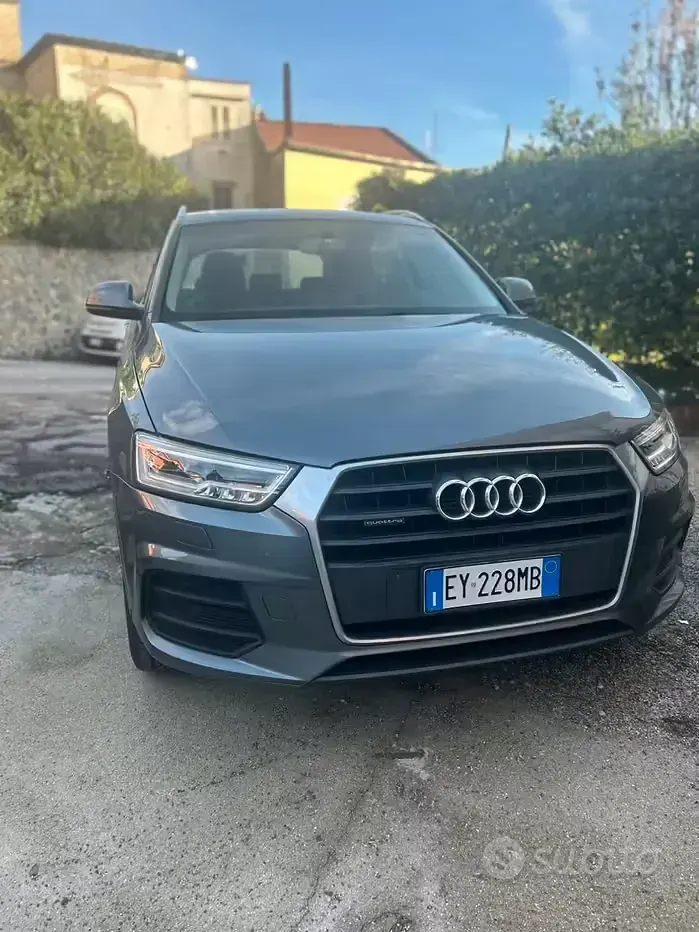 Usata Audi Q3 150 CV (110 kW) 2015 Grigio SUV