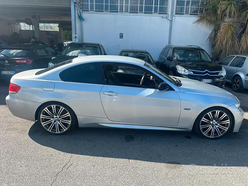 Usata BMW 320 2008 Grigio Coupé
