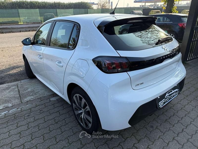 Usata Peugeot 208 Allure 101 CV (74 kW) 2021 Bianco Utilitaria