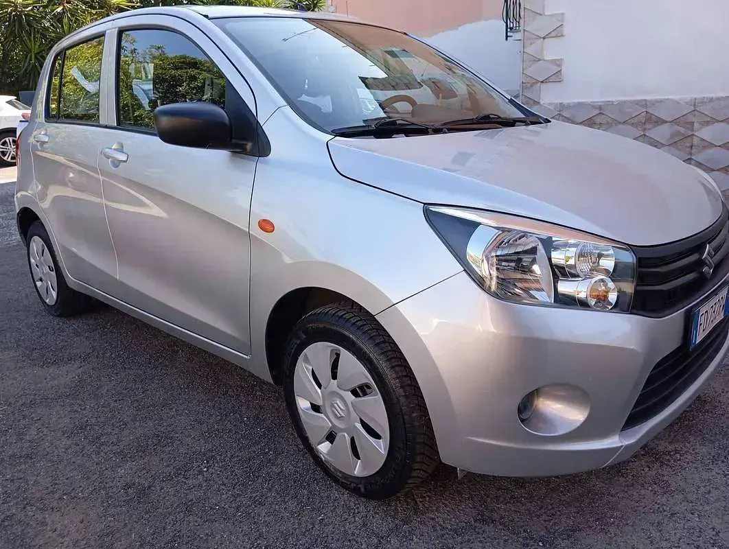 Usata Suzuki Celerio Style 68 CV (50 kW) 2016 Grigio Utilitaria
