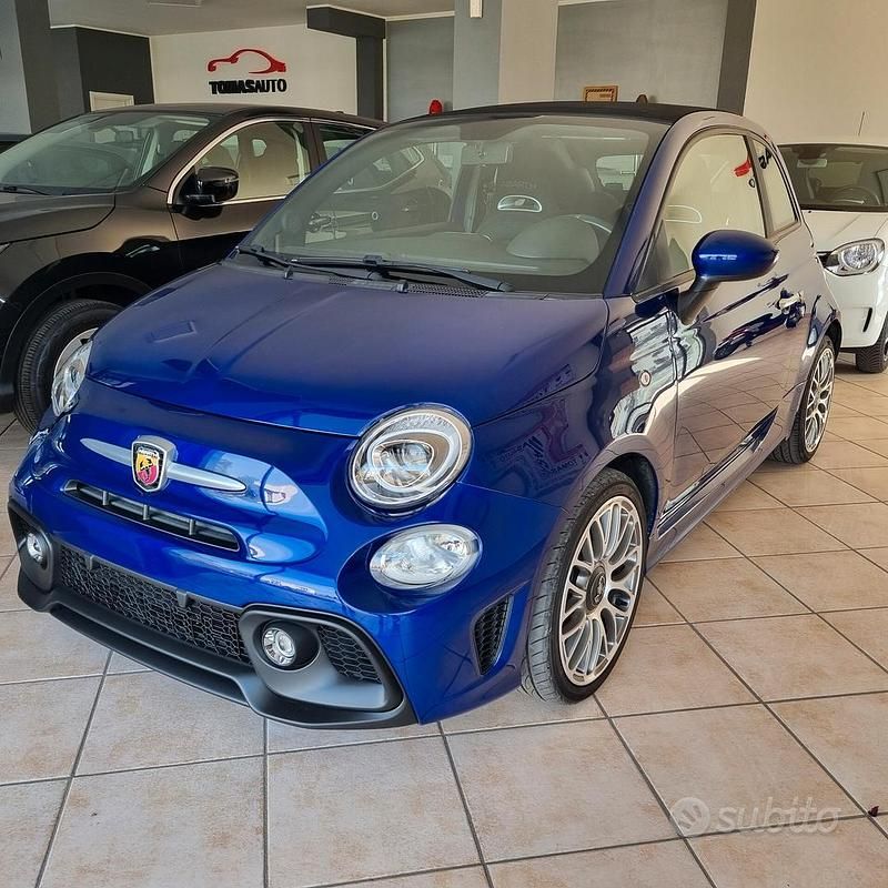 Usata Abarth 595C 145 CV (106 kW) 2017 Blu Cabrio