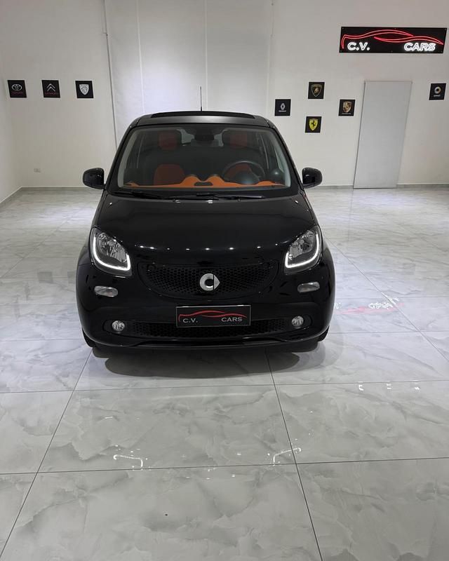 Usata Smart ForFour Passion 71 CV (52 kW) 2015 Nero Utilitaria
