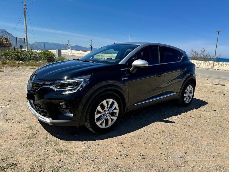 Usata Renault Captur 101 CV (74 kW) 2022 SUV