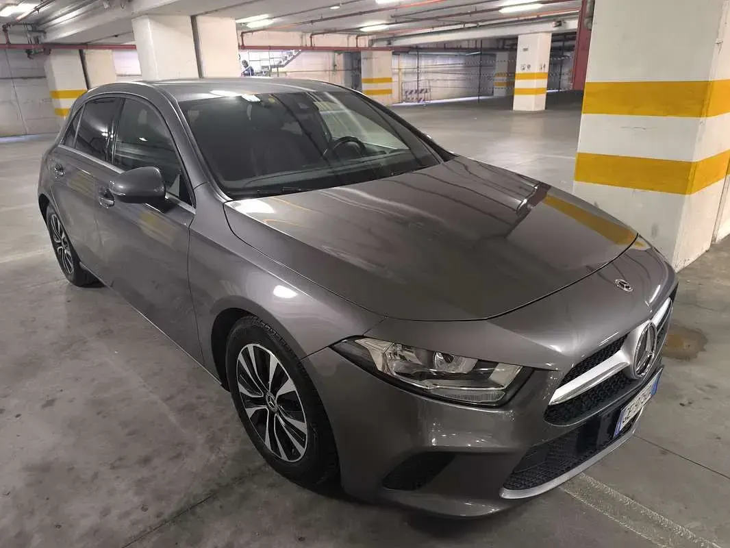 Usata Mercedes A200 Business 150 CV (110 kW) 2021 Berlina