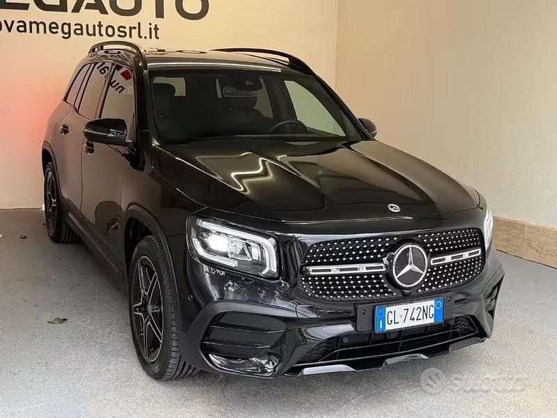 Usata Mercedes GLB200 Premium 150 CV (110 kW) 2023 Nero SUV