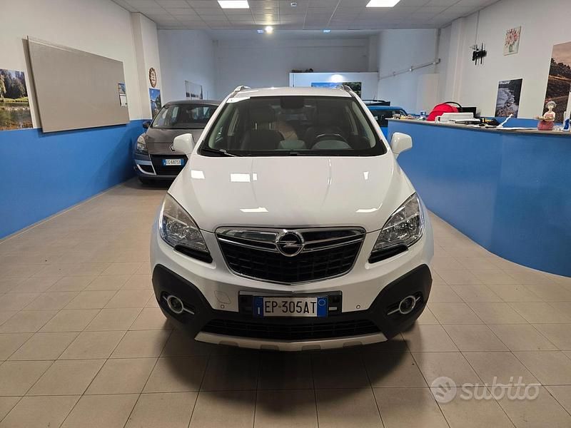 Usata Opel Mokka 140 CV (102 kW) 2013 Bianco SUV