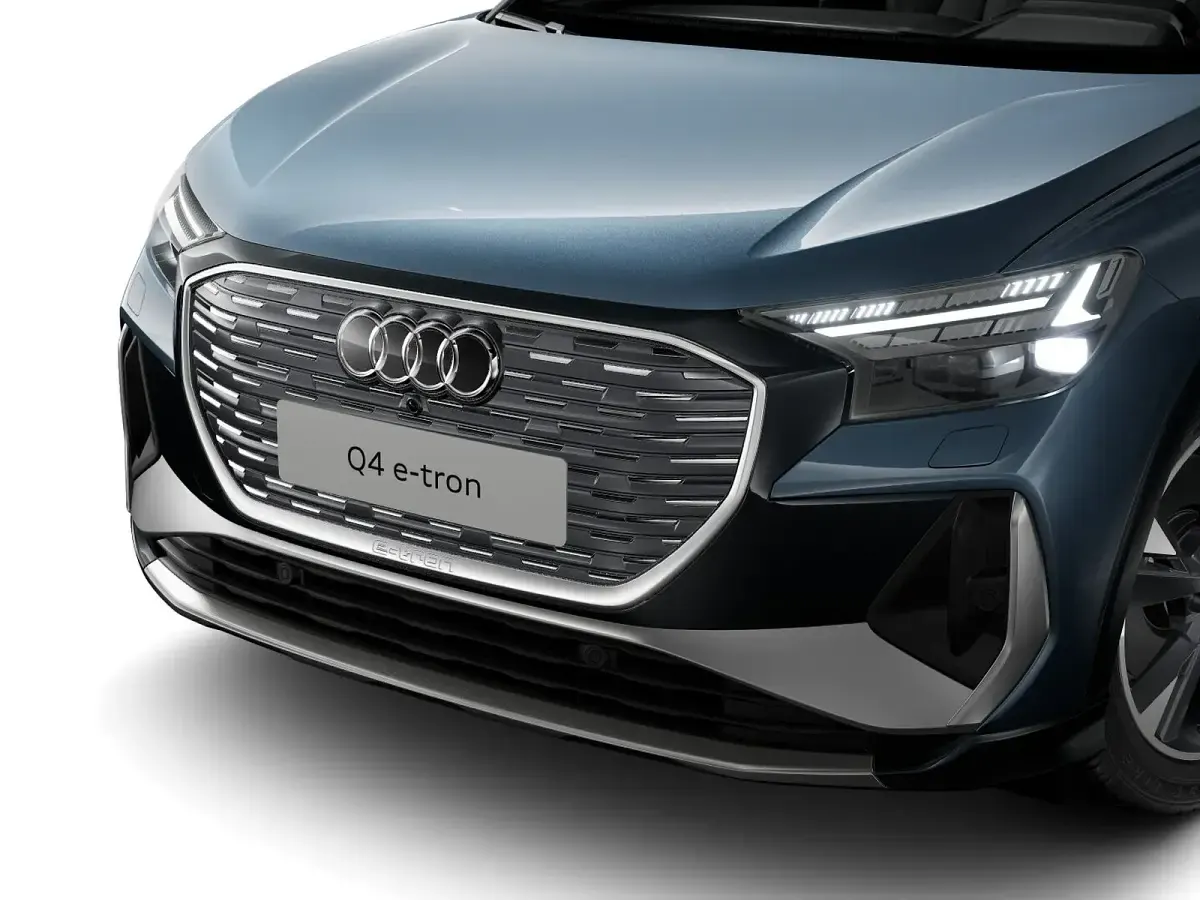 Usata Audi Q4 Sportback e-tron S-Line 194 kW (265 CV) 2023 Blu geyser metallizzato SUV