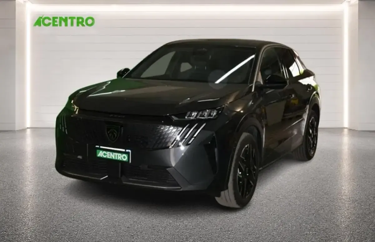 Usata Peugeot 3008 Allure 143 CV (105 kW) 2025 Grigio SUV