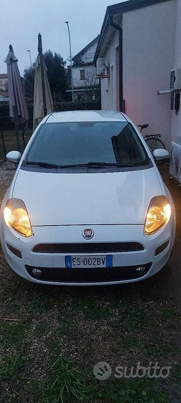 Usata Fiat Punto 95 CV (69 kW) 2013 Utilitaria