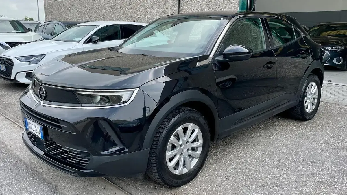 Usata Opel Mokka Elegance 101 CV (74 kW) 2021 Nero SUV